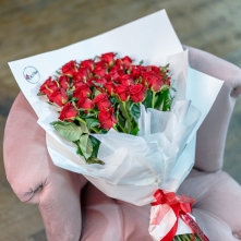 Bouquet of Wrapped Red Roses 40 - 60 cm alt vedere product 4