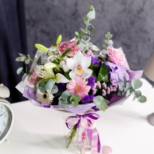 White Pink Purple Bouquet alt vedere product