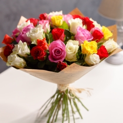 35 Trandafiri Multicolori 30-40cm