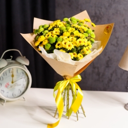 15 Yellow-green Chrysanthemums