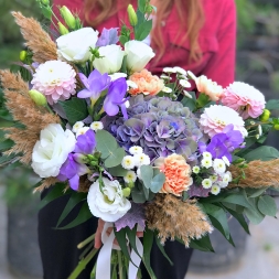 Boho bouquet with hydrangea