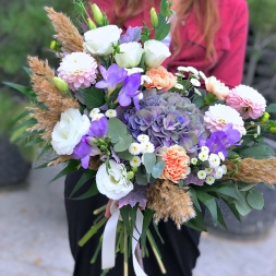 Boho bouquet with hydrangea