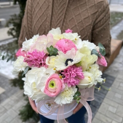 Arrangement of Mixed Flowers with Anemone and Ranunculus