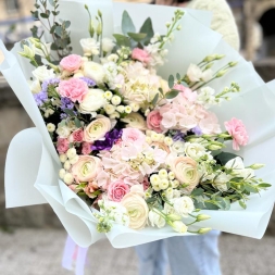 Bouquet of White and Pink Flowers