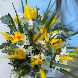 Spring Bouquet with Tulips and Narcissus Spray