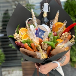 Bouquet with Beer and Snacks