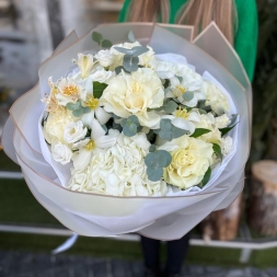 White Bouquet with Hydrangea, French Roses and Tulips