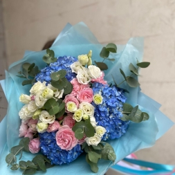 Bouquet with Blue Hydrangea, Pink Roses and Eustoma