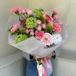 Bouquet White Green Pink with Anthurium