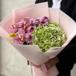 Bouquet with Hydrangea, Chrysanthemums and Cymbidium Orchids