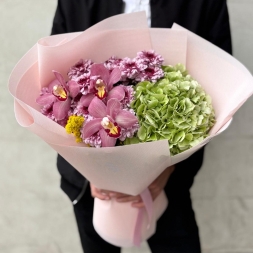 Bouquet with Hydrangea, Chrysanthemums and Cymbidium Orchids