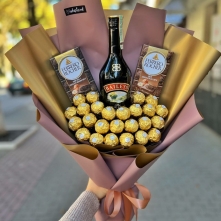 Fine and Delicate Bouquet for Chocolate Lovers alt vedere product