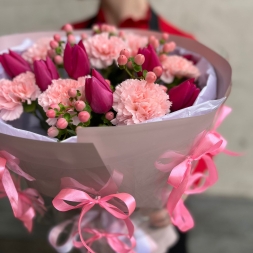 Bouquet with Tulips, Hypericum and Dianthus