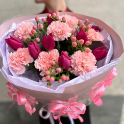 Bouquet with Tulips, Hypericum and Dianthus