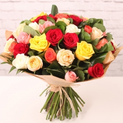 51 Trandafiri multicolori 30-40cm