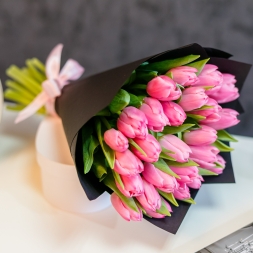 Special Bouquet Nr 13 of 25 pink tulips