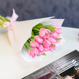 Special Bouquet Nr 14 of 15 pink tulips