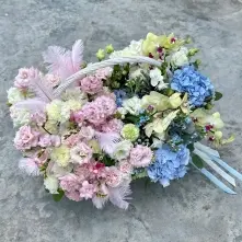 Pastel Flower Basket with Hydrangeas and Orchids alt vedere product 4