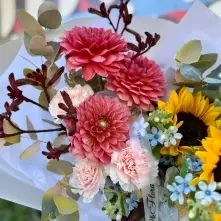 Bouquet with Sunflowers and Pink Dahlias alt vedere product 4