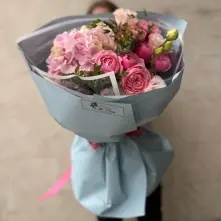 Bouquet with Hydrangea, Silva Pink Roses and Eustome alt vedere product 5