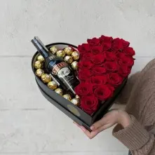 Heart with Roses, Ferrero Rocher and Baileys alt vedere product