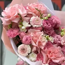 Buchet Roz Pudrat cu Trandafiri, Crizanteme si Garoafe alt vedere product 2