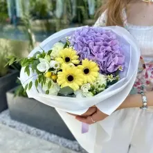 Buchet cu Hortensie Mov și Gerbere Galbene alt vedere product 5