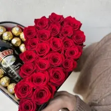 Heart with Roses, Ferrero Rocher and Baileys alt vedere product 2