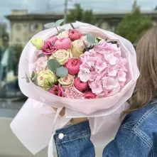 Buchet Hortensie Roz Trandafiri și Lisianthus alt vedere product 2