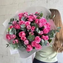 Pink and Lilac Roses Bouquet with Eucalyptus alt vedere product 5